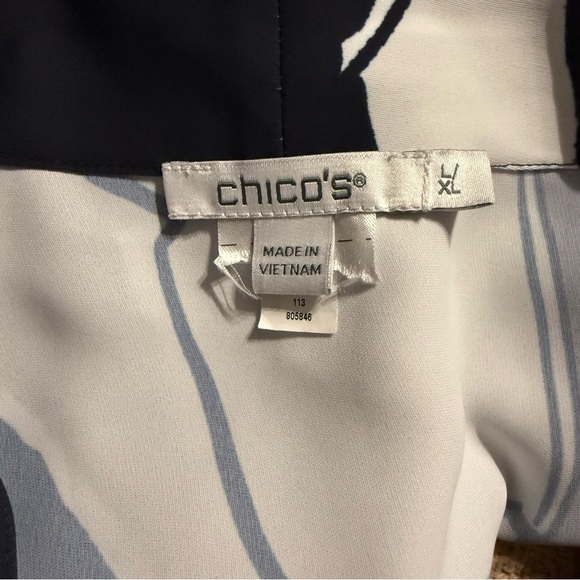 Chicos Floral Surplice Poncho Blouse Purple Floral Faux Wrap - Picture 5 of 5